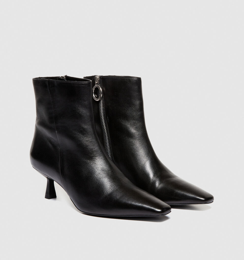Leather ankle boots - women's boots and ankle boots - Black | Sisley image number 2